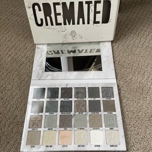 Jeffree Star Cremated Palette